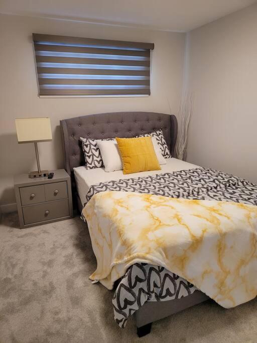 Luxury One Bedroom Winnipeg Exterior photo
